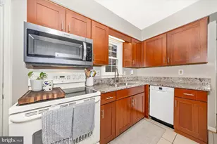 10739 Lake Point Ct, New Market, MD 21774 - Photo 19