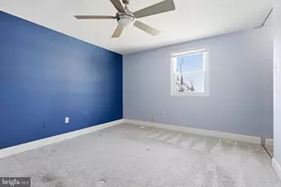 213 Wintergreen Ln, Brunswick, MD 21716 - Photo 7