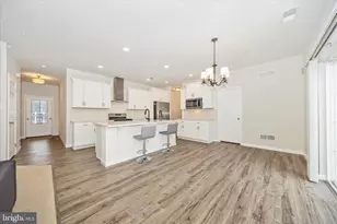 2805 Hillfield Dr, Frederick, MD 21702 - Photo 13