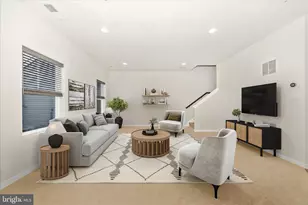 2805 Hillfield Dr, Frederick, MD 21702 - Photo 3