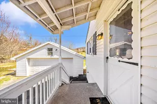 9435 Hollow Rd, Middletown, MD 21769 - Photo 33