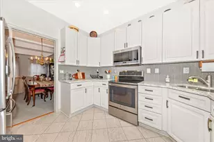 2205 Garden Ln, Frederick, MD 21701 - Photo 13