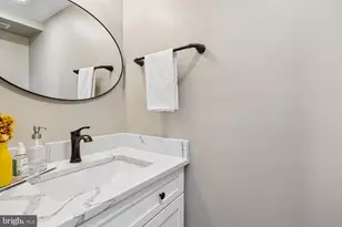 30 Hamilton Ave, Frederick, MD 21701 - Photo 17