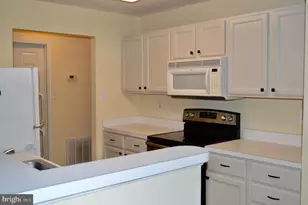 6409 Weatherby Ct, Frederick, MD 21703 - Photo 11