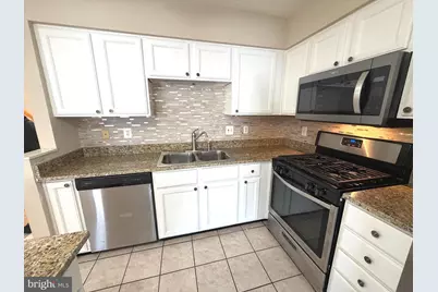 1601 Coopers Way, Frederick, MD 21701 - Photo 9