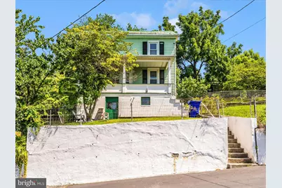 7 W B Street, Brunswick, MD 21716 - Photo 3