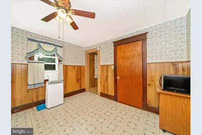 7 W B Street, Brunswick, MD 21716 - Photo 11