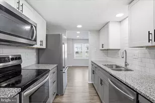 6734 Fallow Hill Ct, Frederick, MD 21703 - Photo 9