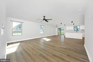 368 Crown Pt Dr, Frederick, MD 21702 - Photo 5