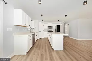 368 Crown Pt Dr, Frederick, MD 21702 - Photo 13