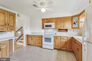 1208 Pinewood Dr, Frederick, MD 21701 - Photo 3