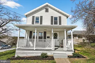 801 N Maple Ave, Brunswick, MD 21716 - Photo 1