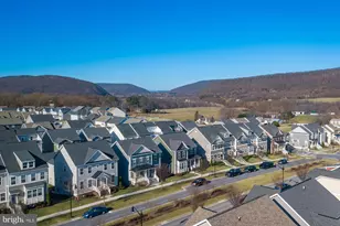 1316 Monocacy Crossing Pkwy, Brunswick, MD 21716 - Photo 5