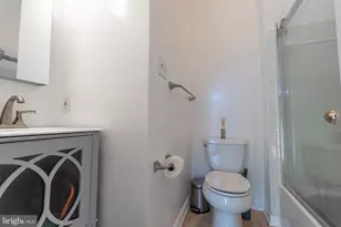 92 Victoria Square, Frederick, MD 21702 - Photo 15