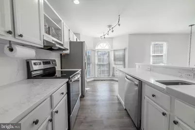 92 Victoria Square, Frederick, MD 21702 - Photo 7