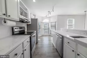 92 Victoria Square, Frederick, MD 21702 - Photo 7