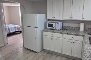 480 W South St, Frederick, MD 21701 - Photo 3