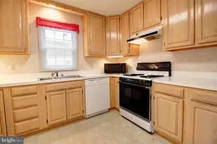 2493 Five Shillings Rd, Frederick, MD 21701 - Photo 9