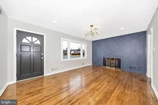 406 9th St, Frederick, MD 21701 - Photo 9