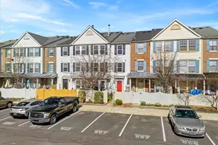 557 Boysenberry Ln, Frederick, MD 21703 - Photo 1