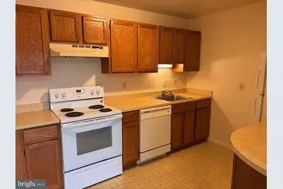 2 James #2C, Frederick, MD 21701 - Photo 3