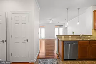 35 E All Saints St, Frederick, MD 21701 - Photo 9