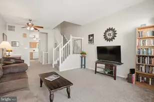 1318 Hampshire Dr, Frederick, MD 21702 - Photo 7