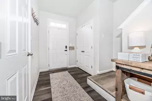 220 Longley Grn Dr, Walkersville, MD 21793 - Photo 5