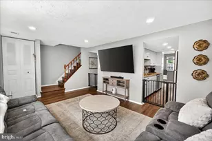 121 Sandalwood Ct, Walkersville, MD 21793 - Photo 5