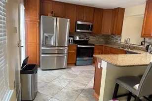 7069 Bradshaw Ct W, Frederick, MD 21703 - Photo 3