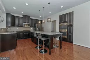 1113 Long Farm Cir, Brunswick, MD 21716 - Photo 9