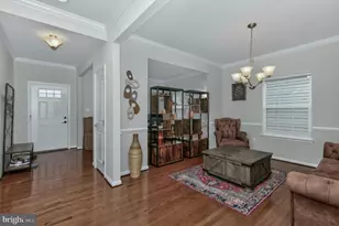 1113 Long Farm Cir, Brunswick, MD 21716 - Photo 3