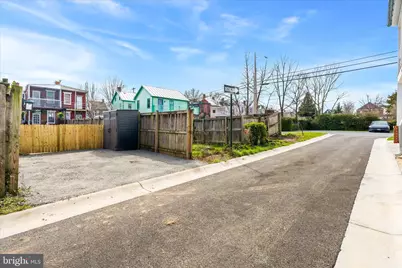 205 E 4th Street E, Frederick, MD 21701 - Photo 9