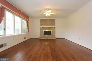 8121 Runnymeade Dr, Frederick, MD 21702 - Photo 3