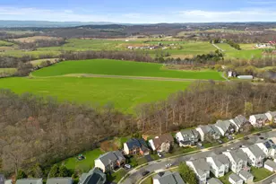 4104 Brushfield Dr, Frederick, MD 21704 - Photo 47