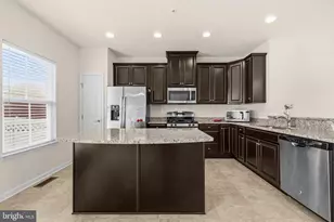 617 Potomac View Pkwy, Brunswick, MD 21716 - Photo 5