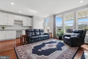 10909 Divot Ct, New Market, MD 21774 - Photo 17