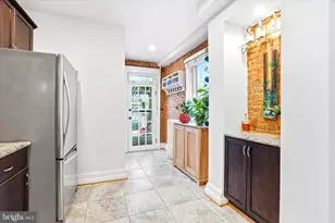 205 E 4th Street E, Frederick, MD 21701 - Photo 9