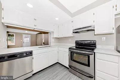 5818 Drawbridge Court, Frederick, MD 21703 - Photo 7