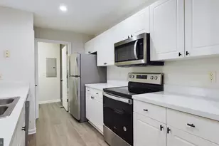 302 Baughmans, Frederick, MD 21702 - Photo 3