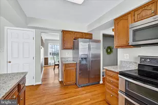 5348 St James Pl, Frederick, MD 21703 - Photo 7