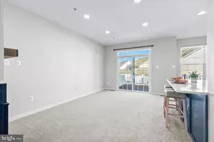 318 East Wainscot Drive, New Market, MD 21774 - Photo 9