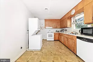 7029 Rock Creek Dr, Frederick, MD 21702 - Photo 11