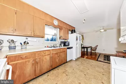 7029 Rock Creek Drive, Frederick, MD 21702 - Photo 13