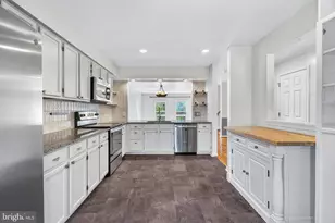 7123 Gresham Ct E, Frederick, MD 21703 - Photo 11