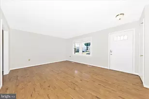 8211 Winter Snow Ct, Frederick, MD 21702 - Photo 3