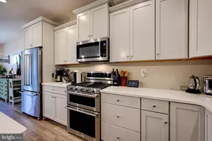 1309 Pedigree St, Frederick, MD 21702 - Photo 7