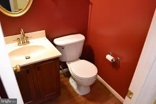 2202 Garden Ln, Frederick, MD 21701 - Photo 3