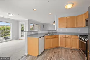 2504 Shelley Cir, Frederick, MD 21702 - Photo 15