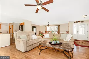 2726 Loch Haven Dr, Ijamsville, MD 21754 - Photo 9